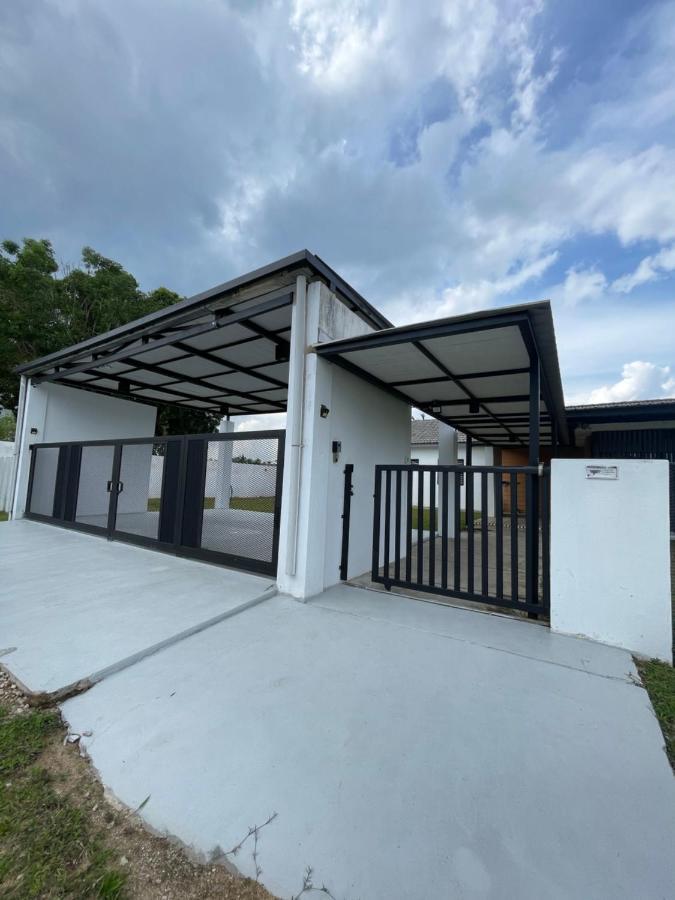Nur Villa Sg Soi Musslimm Only Куантан Екстериор снимка