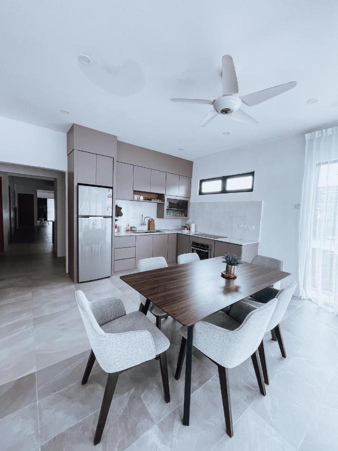 Nur Villa Sg Soi Musslimm Only Куантан Екстериор снимка