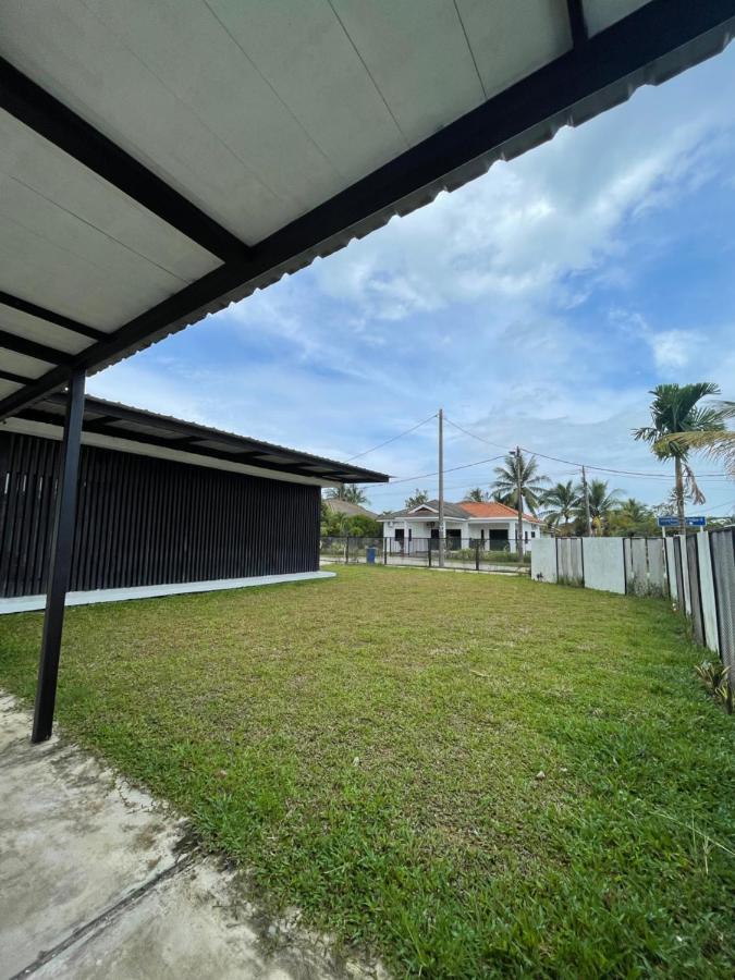 Nur Villa Sg Soi Musslimm Only Куантан Екстериор снимка